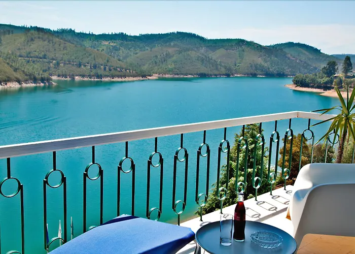 Lago Azul Eco Hotel