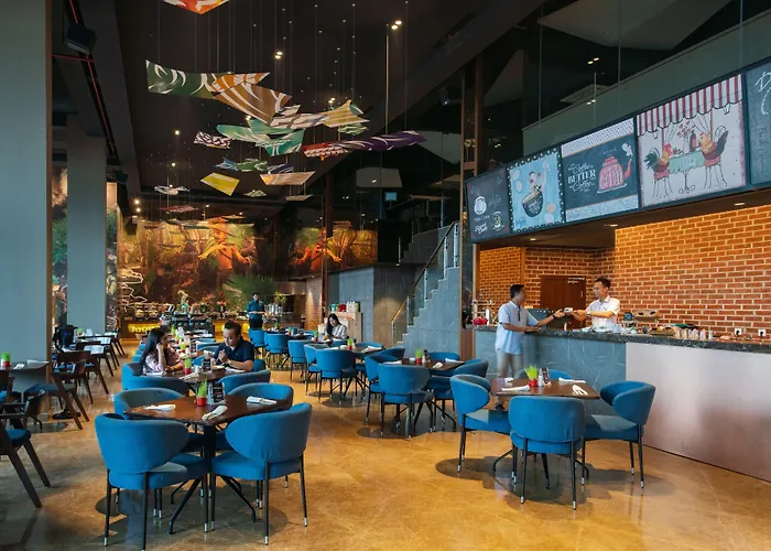 Luminor Hotel Airport Sidoarjo By Wh , Best Choice And Strategic Location With A Rooftop Area In Town