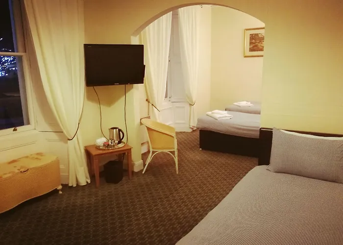Victoria Hotel