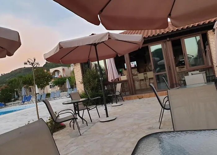 Daniel Hotel (Adults Only)