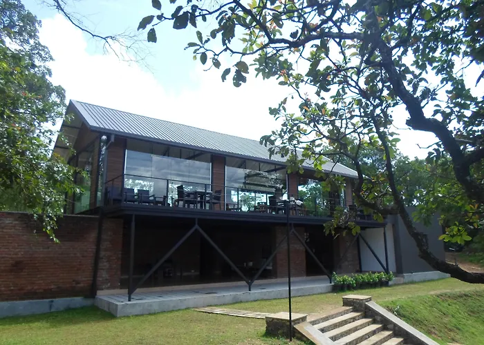Sennya Resorts