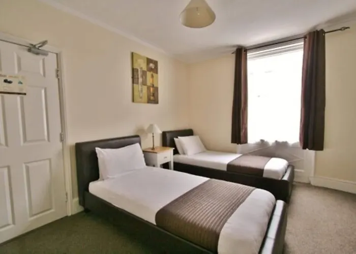 Central Hotel Cheltenham
