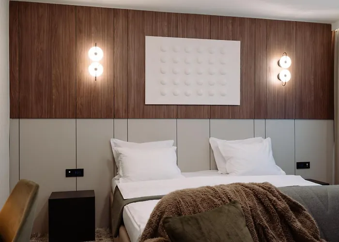 Hotel Savior