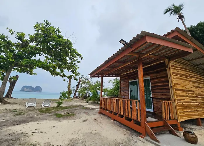 Koh Ngai Kaimuk Thong Resort
