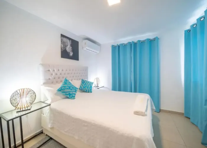 Fully Equipped New 3Br Apt Dt 2Mins To The Beach