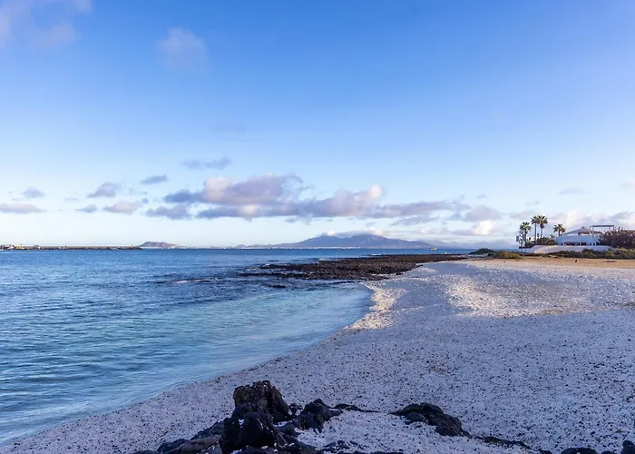 Villa La Maja Beachfront