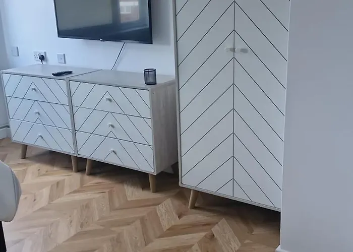 Langley One Bedroom Flat