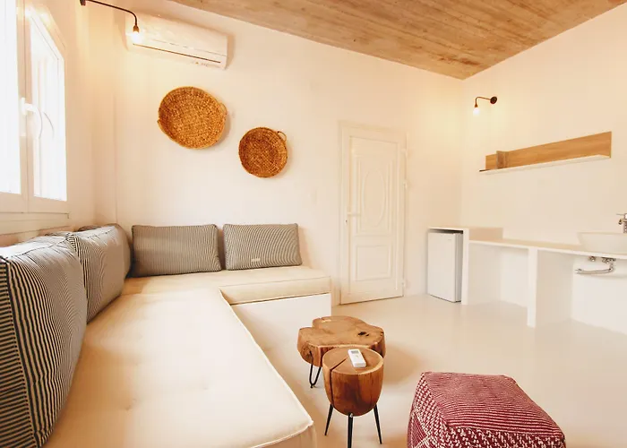 Mesanto Luxury Suites