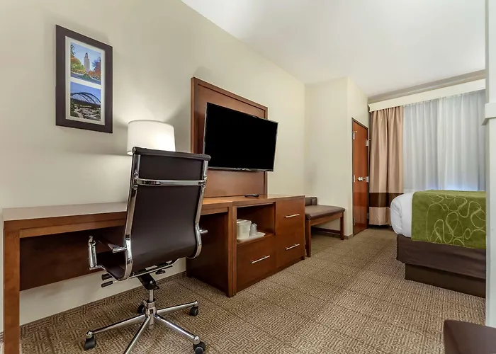 Comfort Suites Grand Island South