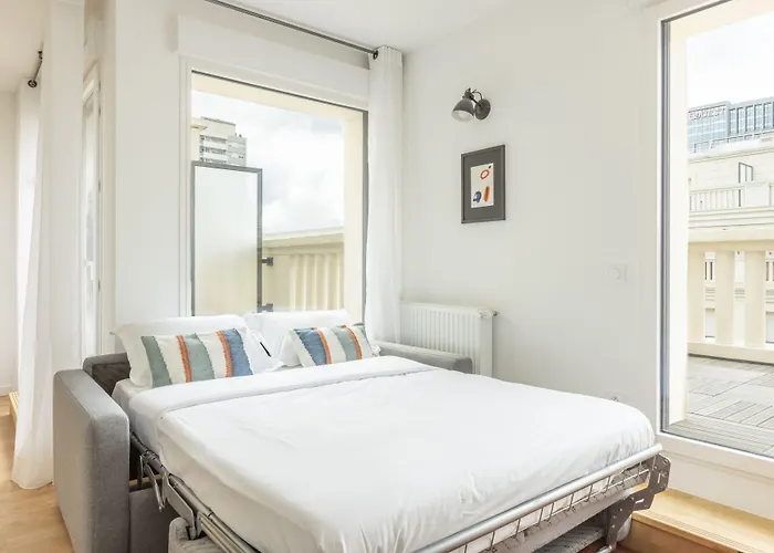 Edgar Suites Levallois - Jules Verne
