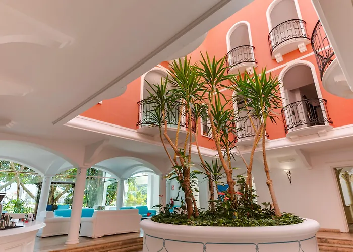 Phi Hotel Sighientu