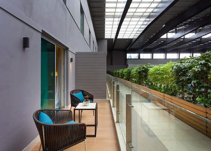 Holiday Inn Express & Suites Bengaluru Old Madras Road By Ihg