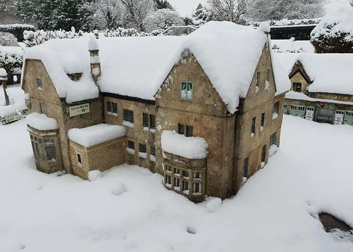 The Old New Inn