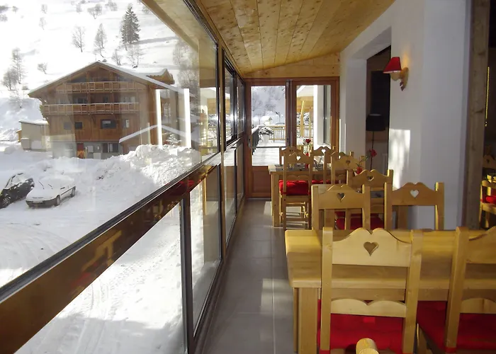 Hotel Valentin Pied Des Pistes