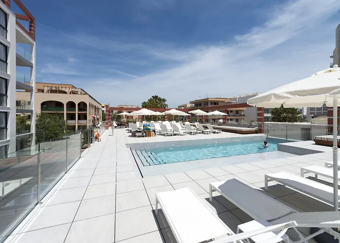 Kyrat Amarac Suites