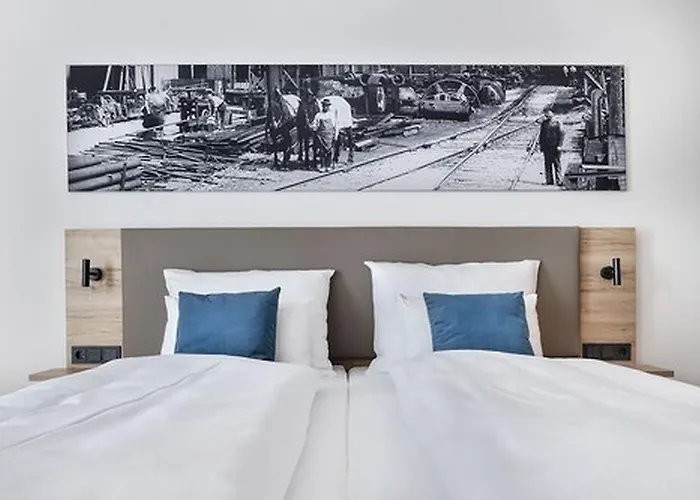Ecome Hotel
