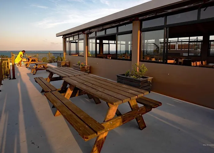 Coral View Hotel & Resort