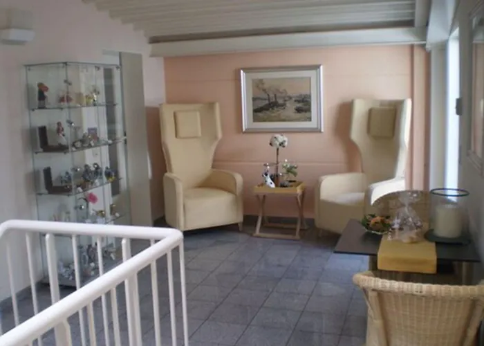 Lindemann Hotel