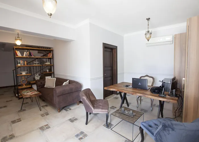 Livia Garden Hotel