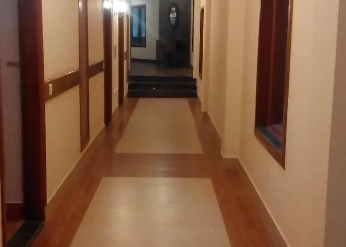 Forest Ville Hotel & Resort