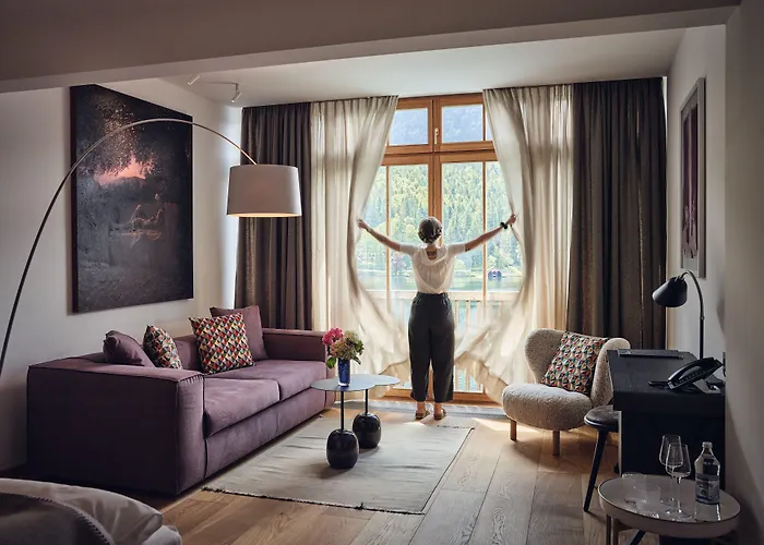Tauroa Seehotel Grundlsee
