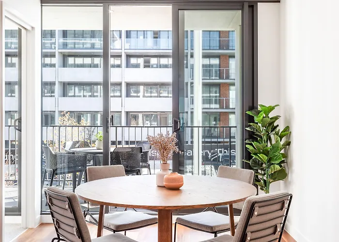 Founders Lane Apartments By Urban Rest