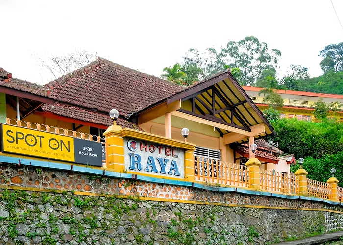 Oyo Life 2638 Hotel Raya