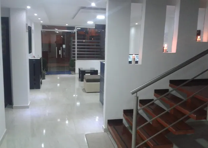 Illari Hotel