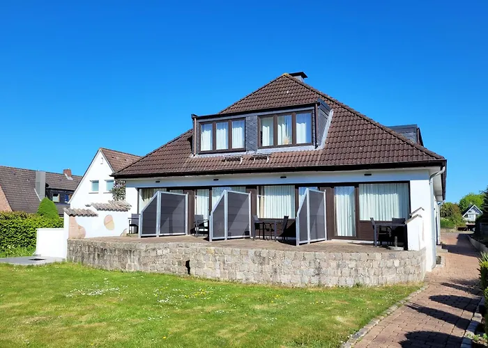 Hochwertige Ferienwohnung Mit Sonnenterrasse & Gartenblick, Nur Wenige Gehminuten Zum Strand
