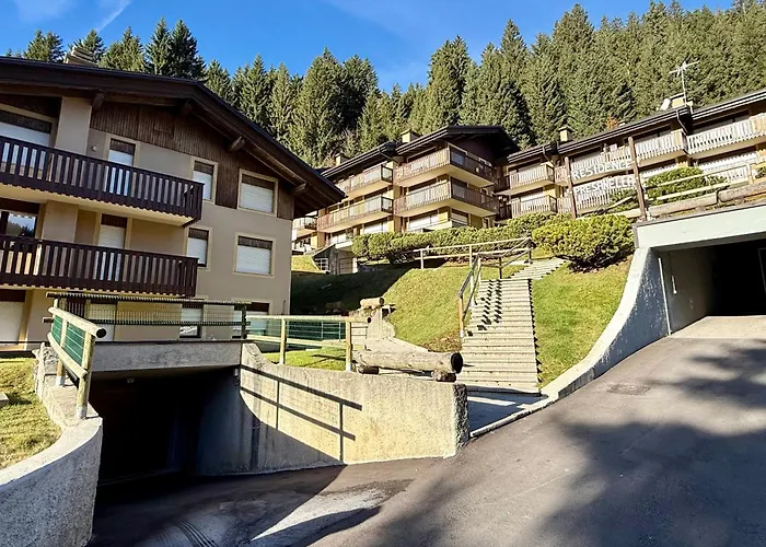 Monolocale In Centro A Campiglio, Ad 80Mt Dagli Impianti