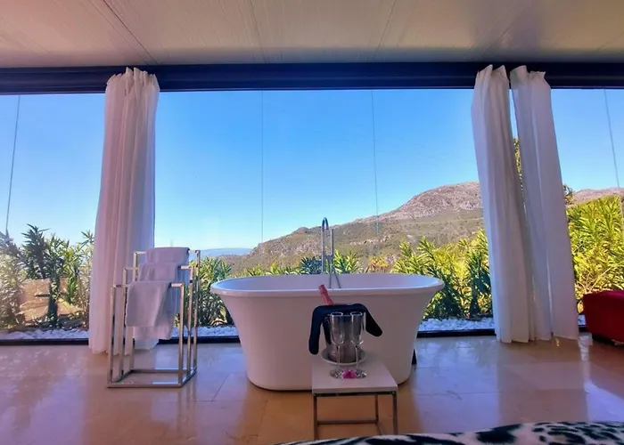 Stunning Glass Suite With Private Plunge Pool