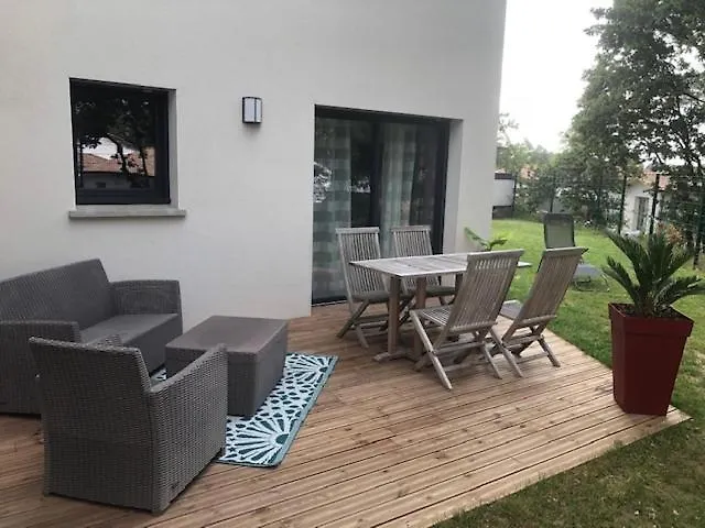 Le Lotus Oasis Des Pins Avec Piscine