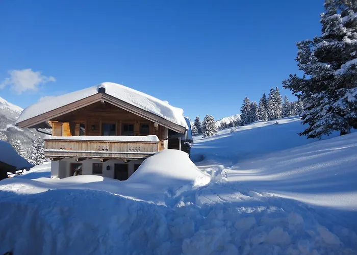 Skihuetten Lang Auf 1700 M In Hochkrimml, Zillertal Arena