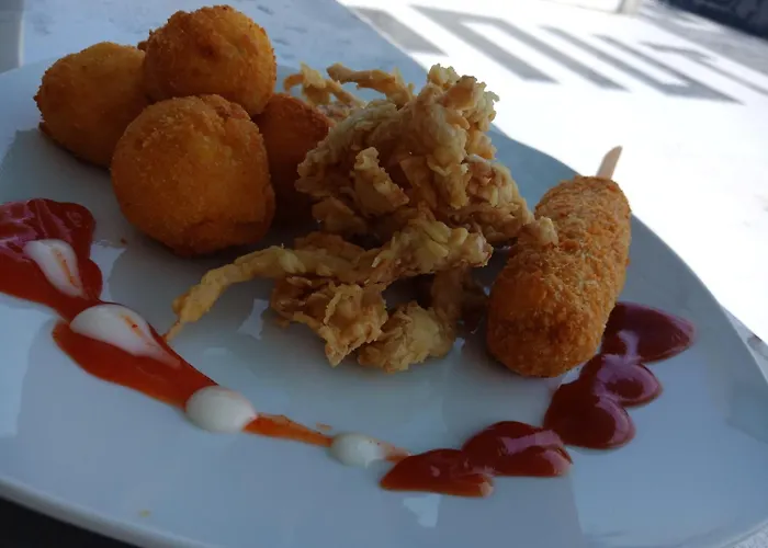 Coconut Hotel