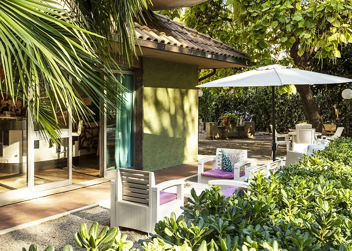 Hotel Parco Dei Pini - 100Mt Dal Mare