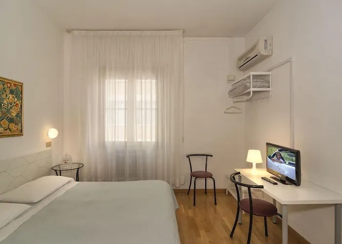 Hotel Cecile
