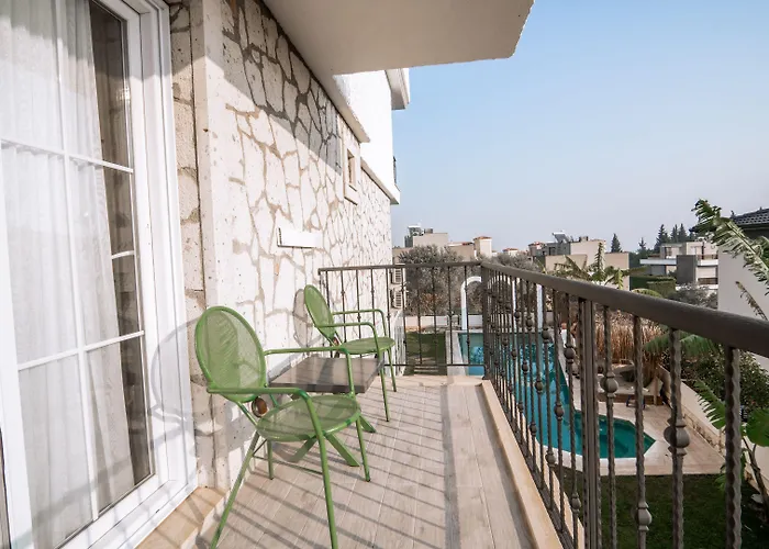 Urla 1867 Hotel