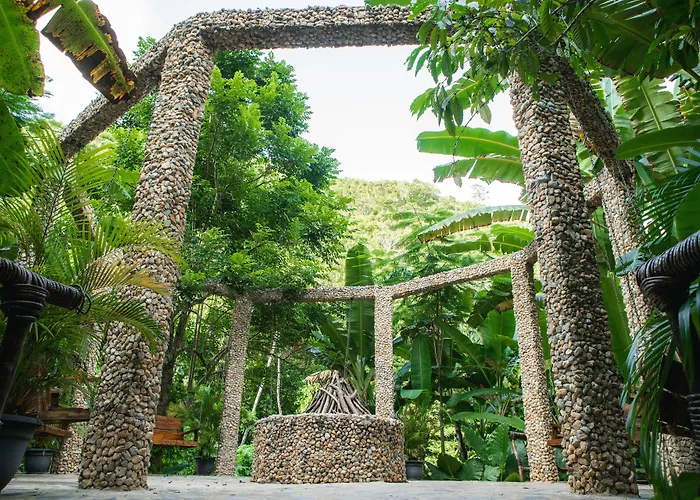 Tree House Village - Waterfall