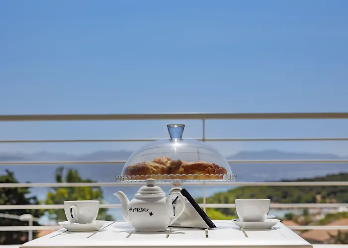 Mercury Beach Hotel