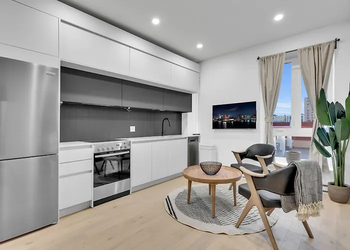 Deluxe Suites Downtown Montreal