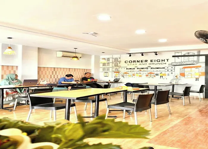 Behomy Corner Eight Lippo Karawaci