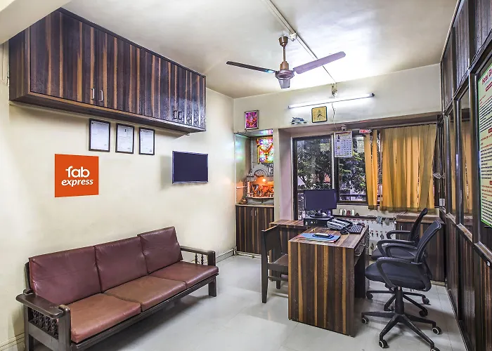 Fabhotel Spring Inn - Nr Borivali Station