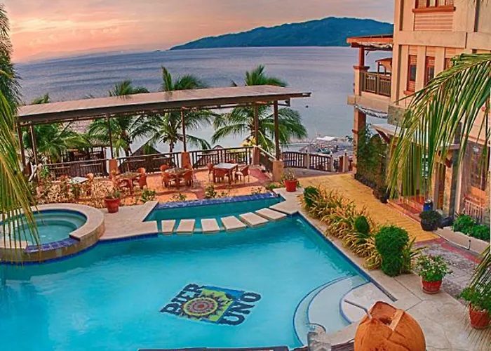 Pier Uno Dive Resort