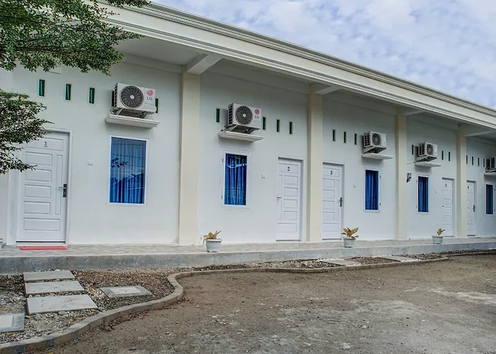 Oyo 3266 Alifah Residence Syariah