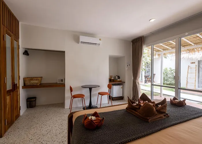 Sea Escapes Resort