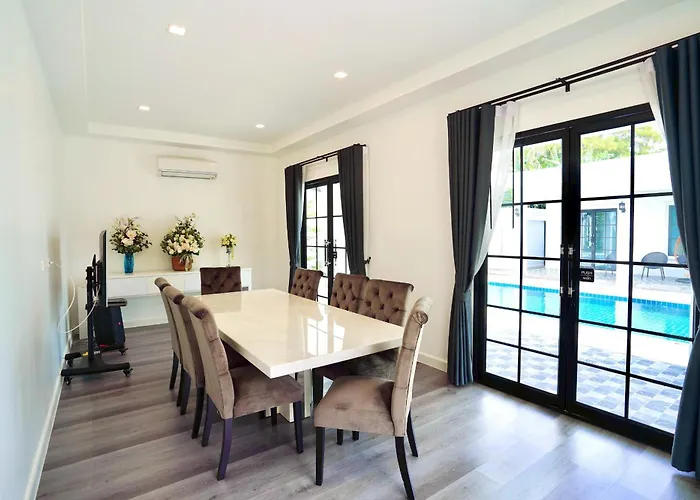 Tarn Villa Krabi