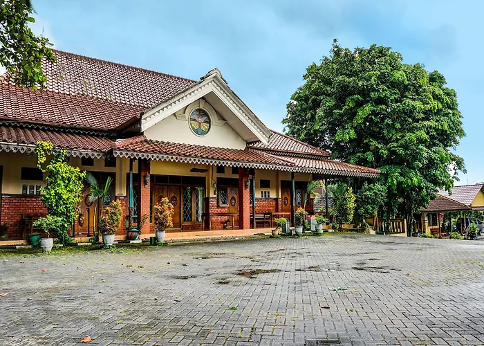 Hotel O Griyo Werdiningsih
