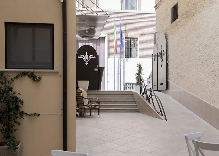 Palazzo Sant'Elena Historic Hotel