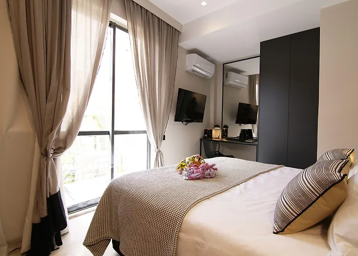 Cityzoe Athens Suites