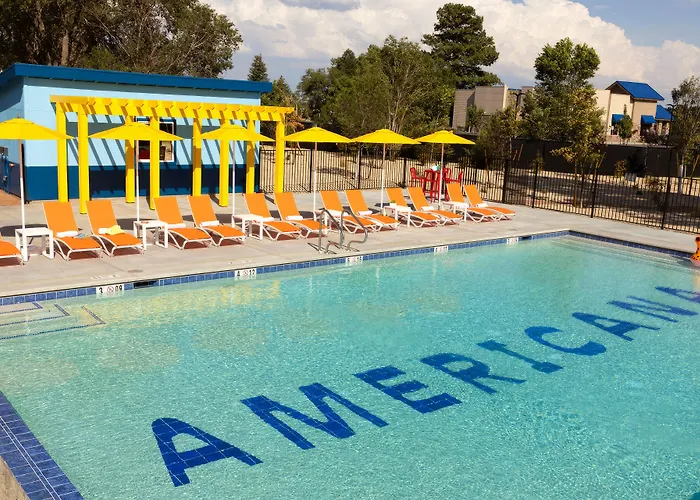 Americana Motor Hotel